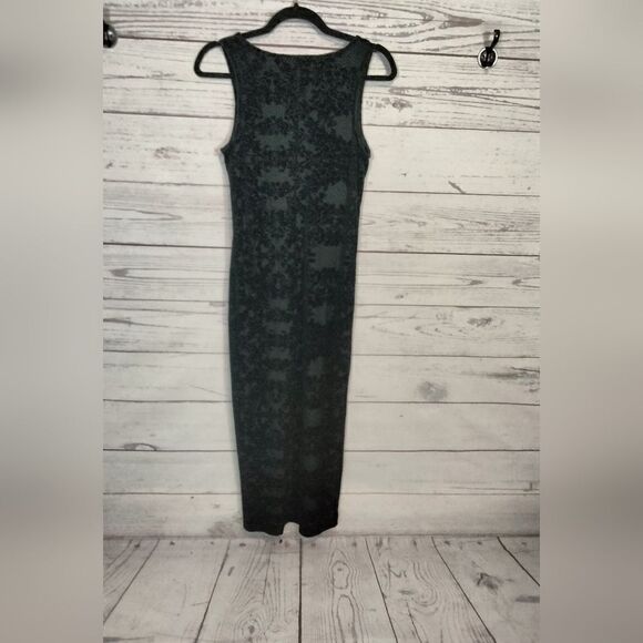 "Express" woman's dress   - Picture 4 of 7